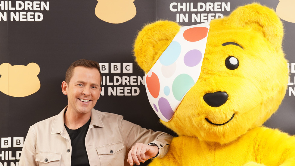 BBC Under Fire: Scott Mills Allegations & Ignored Warnings
